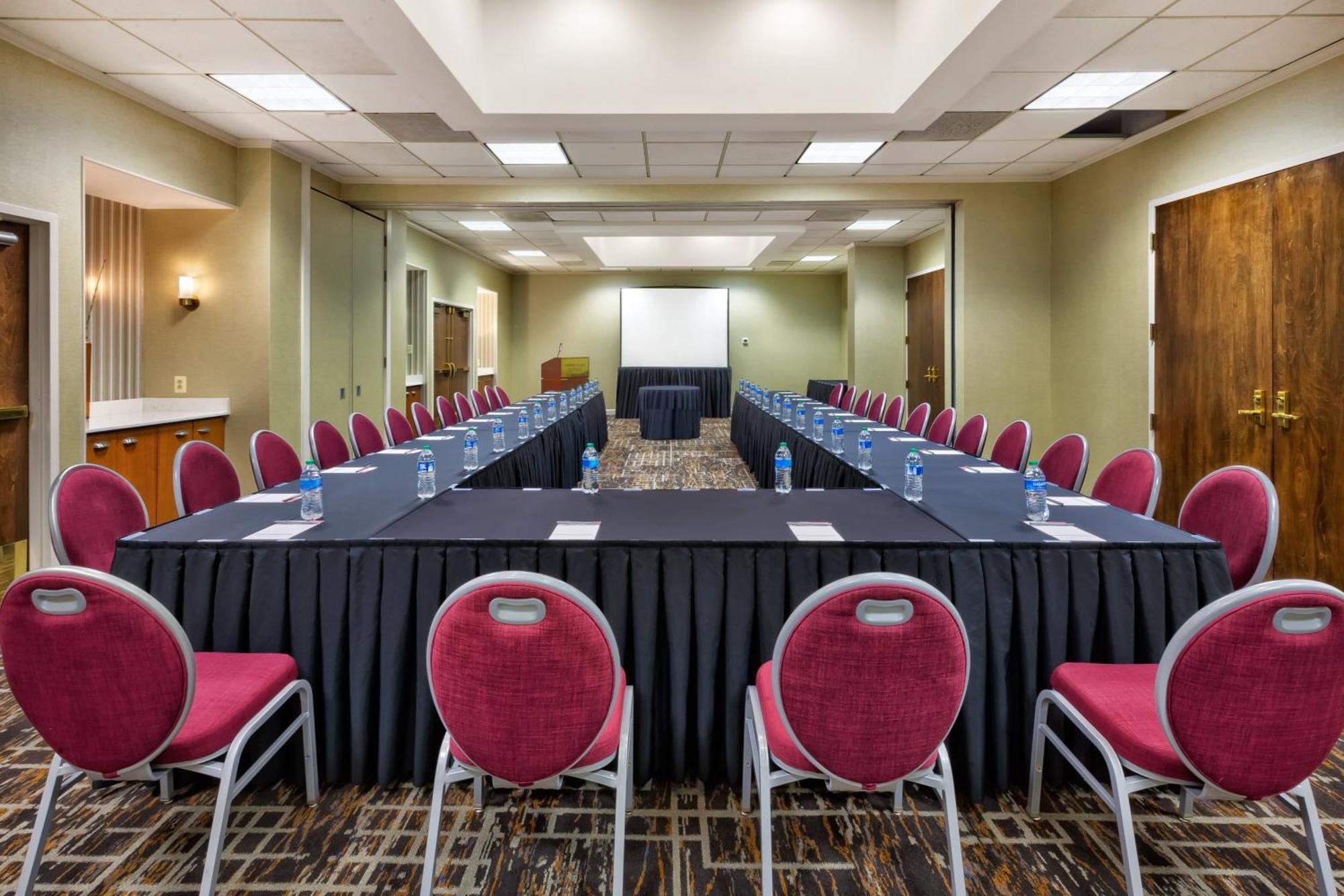 Crowne Plaza Dulles Airport By Ihg Hotel Herndon Buitenkant foto